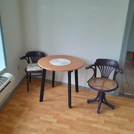 Apartment Mit 2 Zimmern Und Balkon Im Herzen Von Hoyer Hojer Exterior photo
